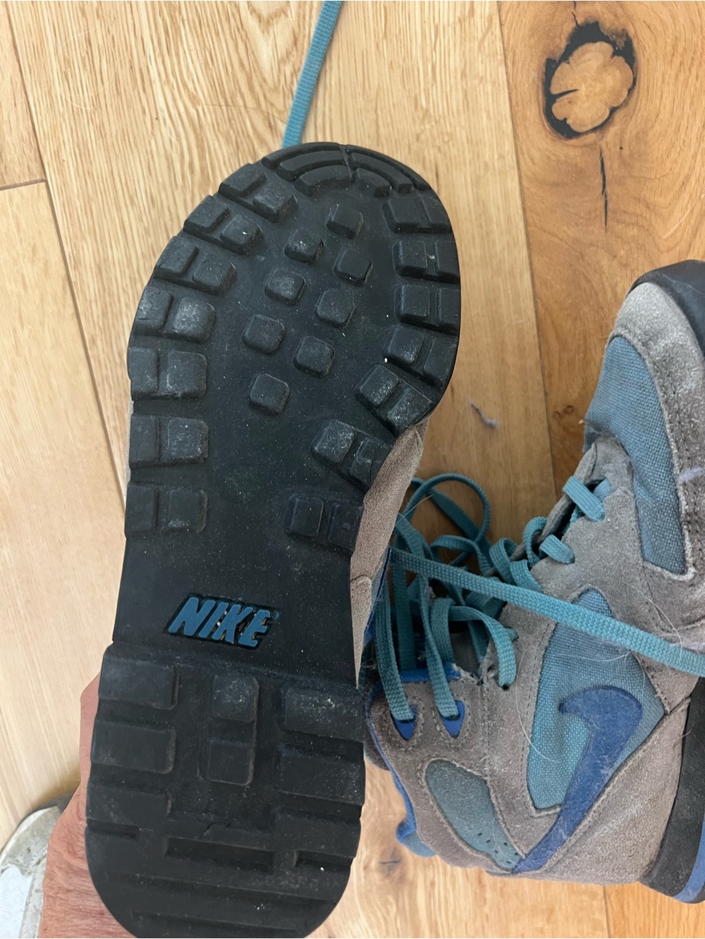 Nike women’s vintage Blue and Gray Suede Trail Sneakers